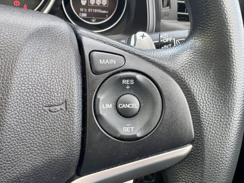 Honda Jazz I-VTEC SE 25
