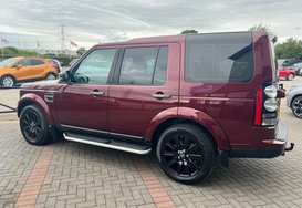 Land Rover Discovery SDV6 SE AUTO 7 SEATER 13