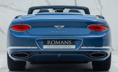 Bentley Continental GTC W12 First Edition 8