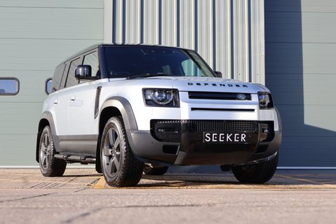 Land Rover Defender 110 HARD TOP SE MHEV with upgraded wheels £9500 REAR SEAT CONVERSION FITTED 1