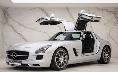 Mercedes-Benz SLS 6.2 63 V8 AMG 2dr 2