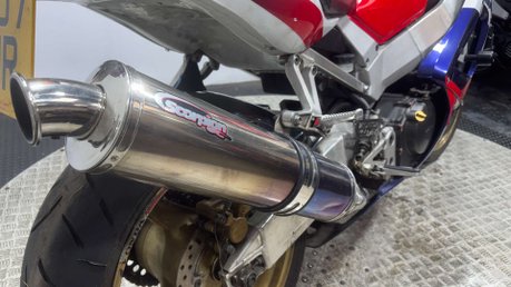 Honda CBR 2009 CBR900 FIREBLADE 29K ICONIC 1 OWNER SPORTS TRACK BIKE 30