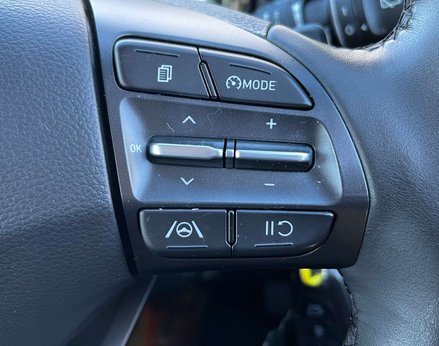 Hyundai KONA 1.6 Kona SE Connect GDi HEV Semi-Auto 5dr 53