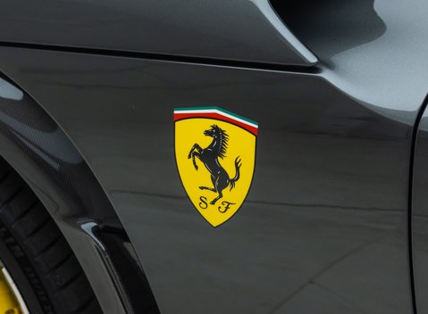 Ferrari Purosangue 37