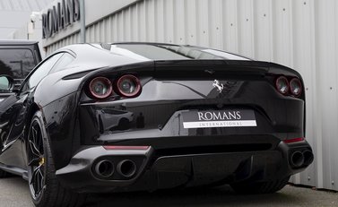 Ferrari 812 Superfast 25