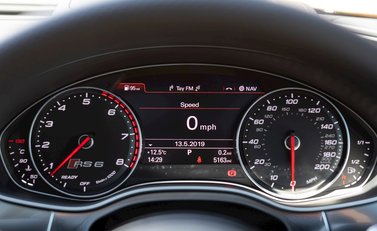 Audi RS6 Avant Performance 18