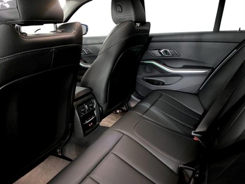 BMW 3 Series 2.0 330e 12kWh Sport Saloon 4dr Petrol Plug-in Hybrid Auto Euro 6 (s/s) (29 58