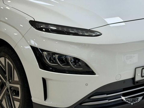 Hyundai KONA 64kWh Premium Auto 5dr (10.5kW Charger) 15