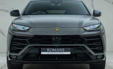 Lamborghini Urus 4