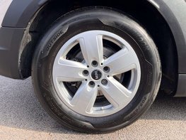 Mini Countryman 1.5 Countryman Cooper Classic Auto 5dr 14