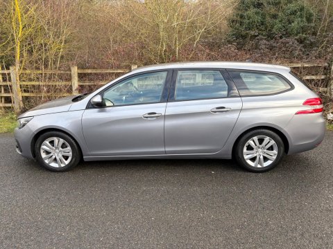 Peugeot 308 BLUEHDI S/S SW ACTIVE 11