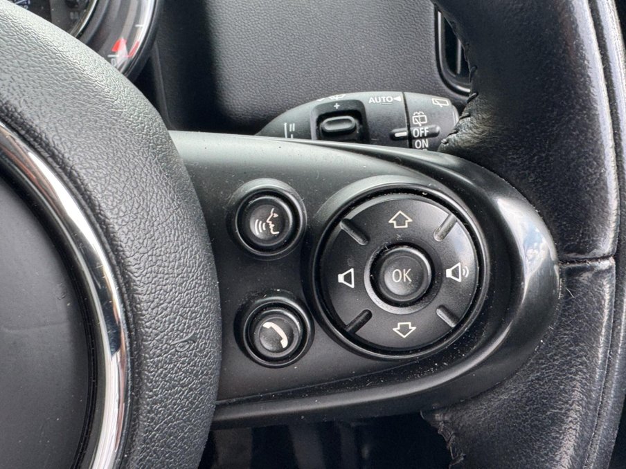 2017 Mini Countryman — image 17