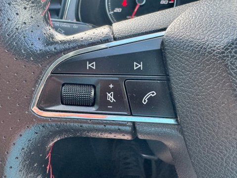 SEAT Leon TSI FR TECHNOLOGY 26