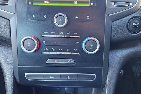 Renault Megane DYNAMIQUE NAV DCI..1 PREVIOUS OWNER,5 SERVICES.1/2 LEATHER,AIR CON 20