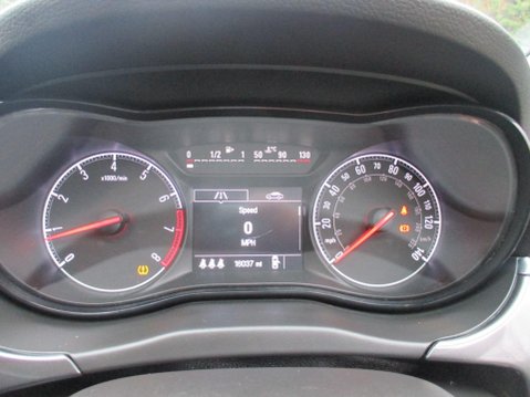 Vauxhall Corsa 1.4i ecoTEC SE Nav Euro 6 5dr 17