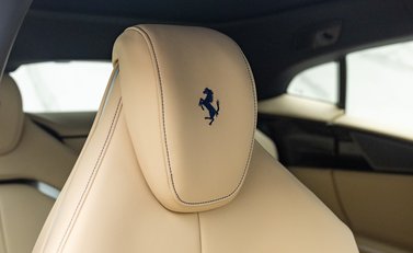 Ferrari Purosangue 12