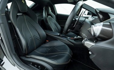 Ferrari 812 Superfast 10