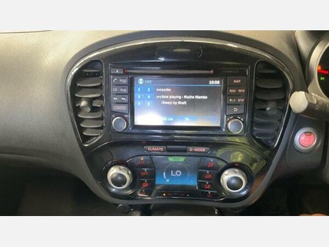 Nissan Juke 1.2 DIG-T Tekna Euro 6 (s/s) 5dr 9