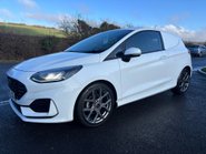 Ford Fiesta Sport 125 ps Ecoboost MHEV - Upgraded Sports Wheels 1