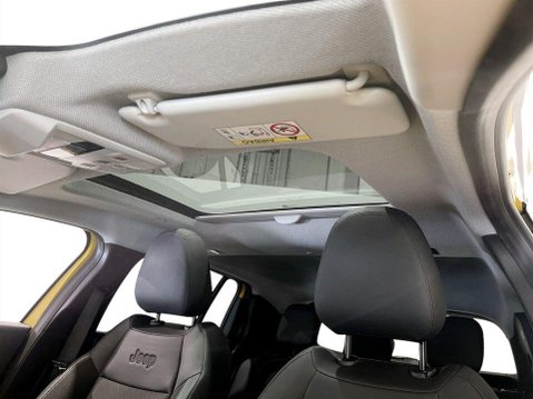 Jeep Avenger 1.2 e-Hybrid Summit SUV 5dr Petrol Hybrid e-DCT Euro 6 (s/s) (100 ps) 17