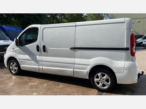 Vauxhall Vivaro 2.0 2900 CDTi Sportive Panel Van 4dr Diesel Manual FWD L3 (195 g/km, 113 bh 12