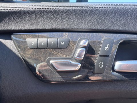 Mercedes-Benz CLS CLS220 BLUETEC AMG LINE PREMIUM 19