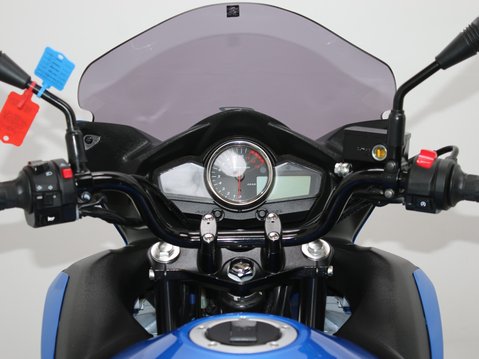 Suzuki Inazuma GW 250 FL5 14