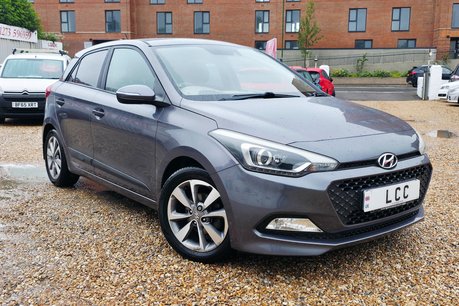 Hyundai i20 1.4 GDI PREMIUM LOOK! ONLY 26000 MILES! STUNNING CAR!