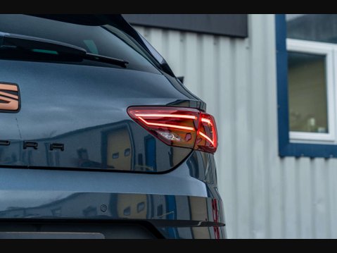 SEAT Leon 2.0 Leon Cupra Luxury 290 TSi Semi-Auto 5dr 27