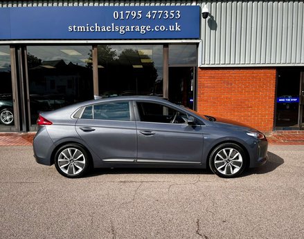 Hyundai IONIQ 1.6 IONIQ Premium SE FHEV Semi-Auto 5dr 10
