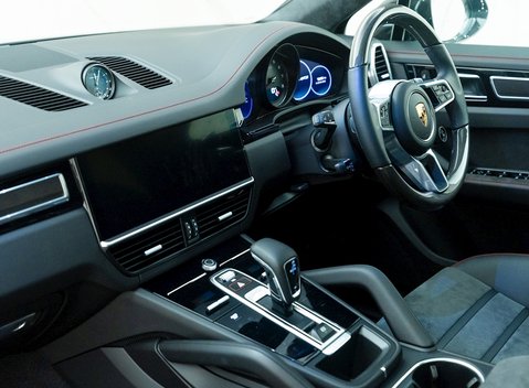 Porsche Cayenne GTS Coupé 17