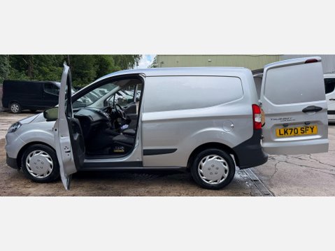 Ford Transit Courier 1.5 TDCi Panel Van 5dr Diesel Manual L1 Euro 6 (SLD) (75 ps) 30
