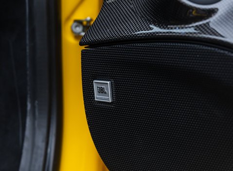 Ferrari F8 SPIDER 35