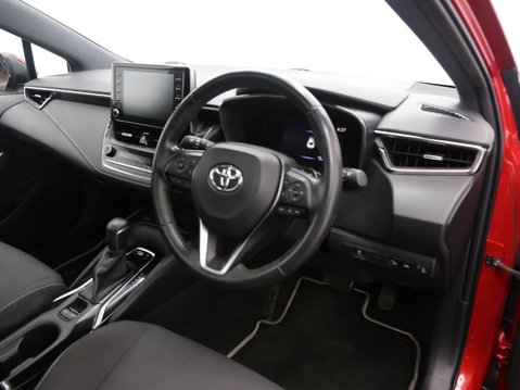 Toyota Corolla 2.0 VVT-h Design CVT Euro 6 (s/s) 5dr 21