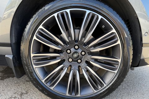 Land Rover Range Rover Velar FIRST EDITION - HUGE SPEC - PAN ROOF -1600W MERIDIAN -AIR SUSPENSION 80