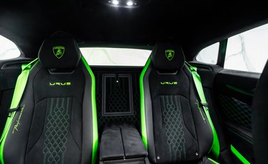 Lamborghini Urus PERFORMANTE 21