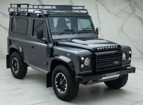 Land Rover Defender 90 ADVENTURE 11