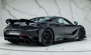 McLaren 765LT Spider 6