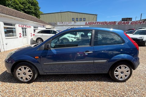 Ford Fiesta STYLE CLIMATE 16V..LOW INSURANCE..HEATED F&R SCREENS..AUX..SERVICE HISTORY 7