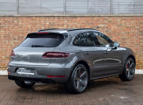 Porsche Macan Turbo 7