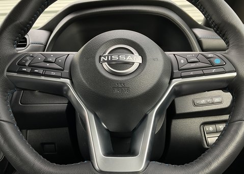 Nissan LEAF TEKNA 23