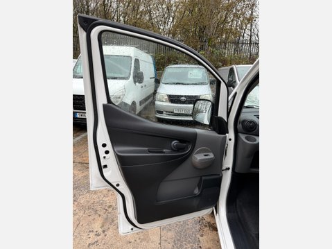 Nissan NV200 1.5 dCi Acenta SWB Euro 5 6dr 39