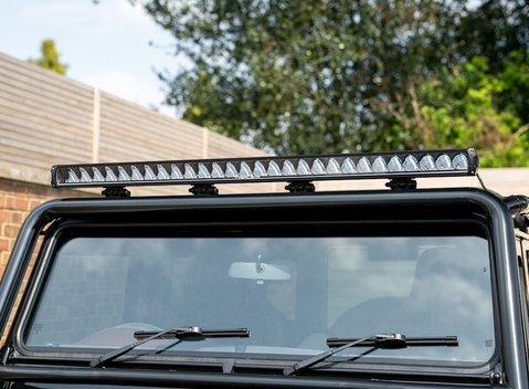 Land Rover Defender 90 XS T40S 26