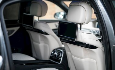 Mercedes-Benz M Class S600 26