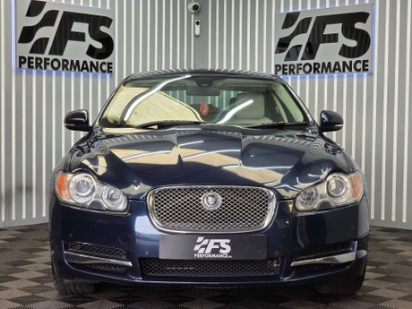 Jaguar XF 3.0d V6 Premium Luxury Saloon 4dr Diesel Auto Euro 5 (240 ps) 30