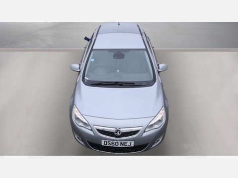 Vauxhall Astra 1.6 16v SE Hatchback 5dr Petrol Manual Euro 5 (115 ps) 4