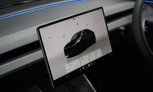 Tesla Model Y PREMIUM LONG RANGE AWD GROK AI Daimond Black Heated & Vented Seats 1 Owner 22