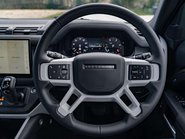 Land Rover Defender D250 X-Dynamic SE HardTop Obsidian WildTrak 11