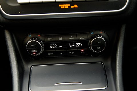 Mercedes-Benz CLA Class CLA 200 AMG LINE NIGHT EDITION PLUS 28