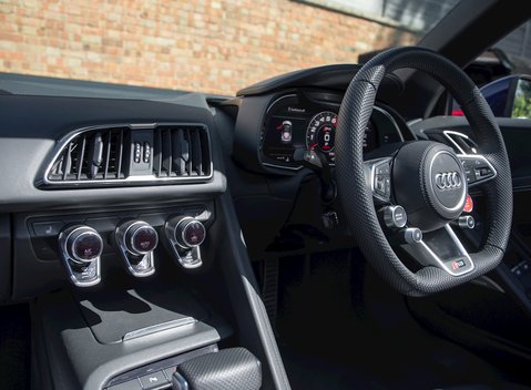 Audi R8 V10 Spyder 16